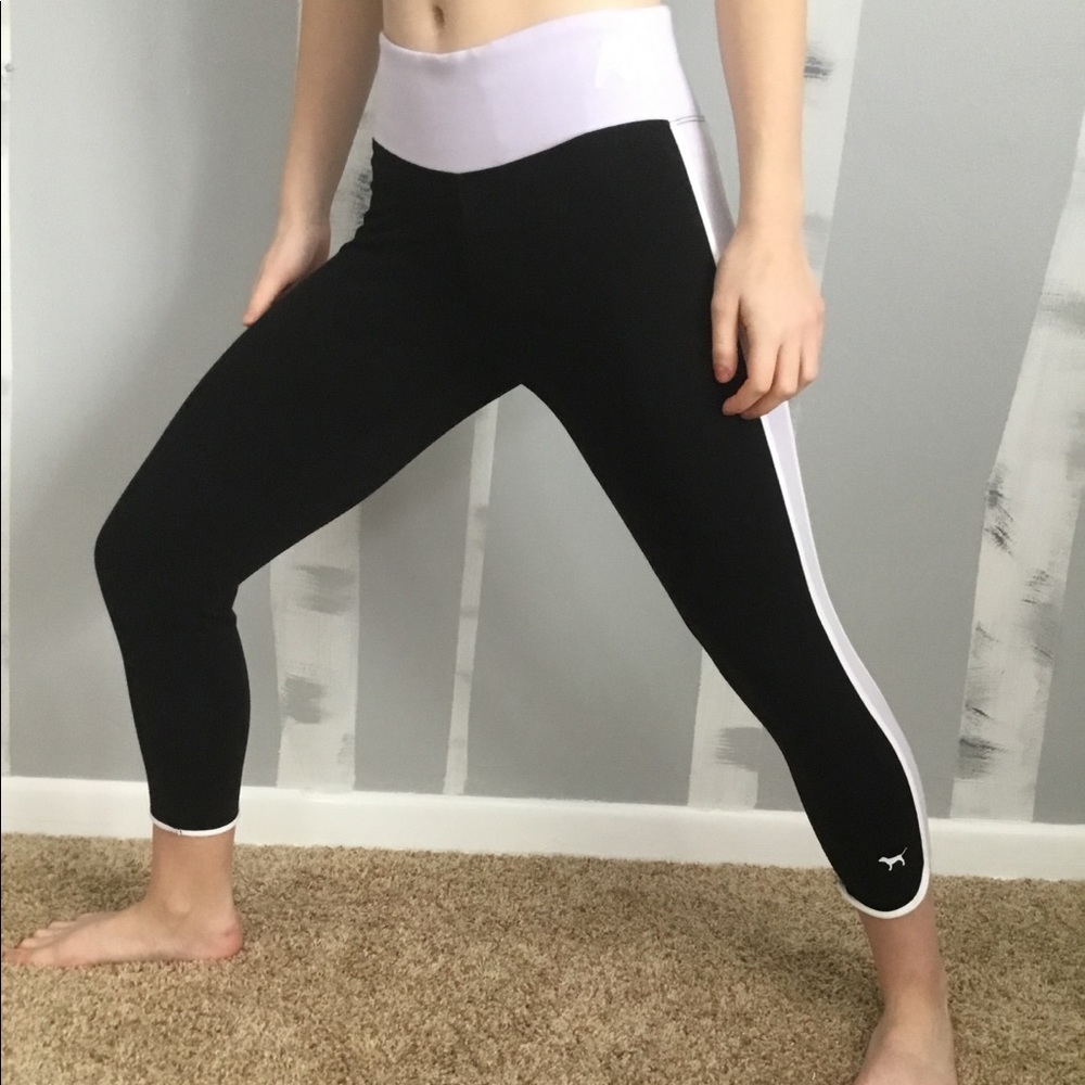 VS pink yoga pants
